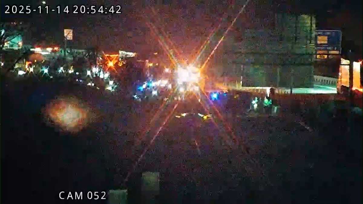 Minor injuries reported in Interstate 71 crash involving semitrailer.